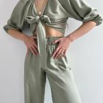 lanovy-crop-top-Aphrodite-s-puff-ramenami